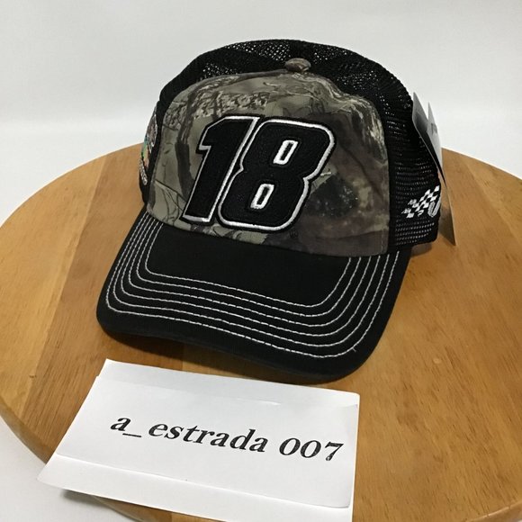 Kyle Busch #18 Blackout Camo/M & M'S Joe Gibbs Racing team issued cap NASCAR NWT - Picture 1 of 15